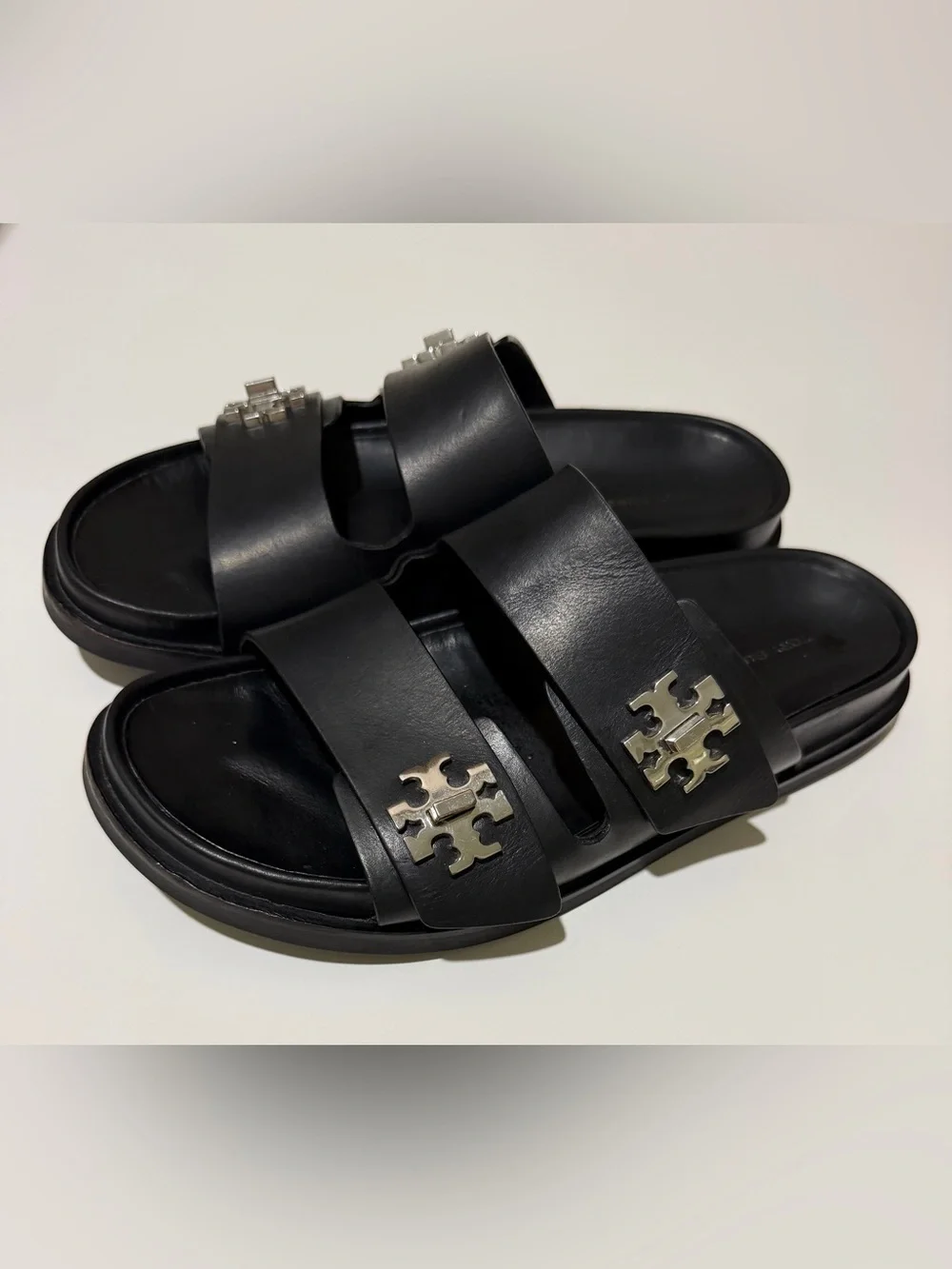 Tory Burch TURNLOCK SPORT SLIDE Black Leather Sz 9 Silver Logo Hardware